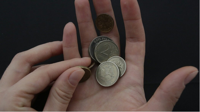 "Сначала расплатитесь, потом живите в удовольствие", - считает мама