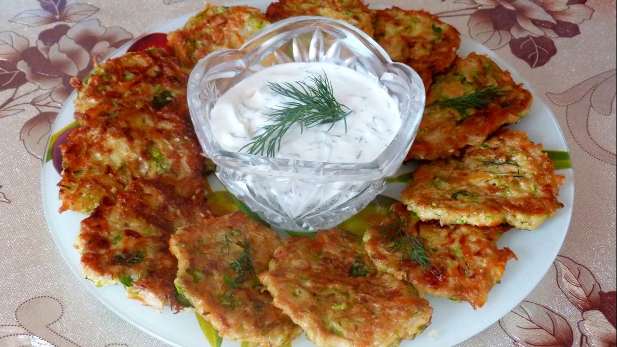 Ну какие аппетитные капустные оладьи!