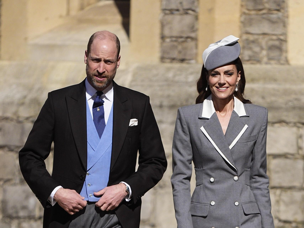 Кейт Миддлтон вышла в свет с самым модным аксессуаром сезона(Источник: Соцсети)