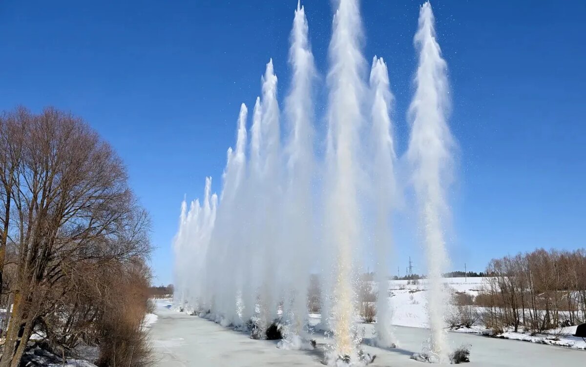    Взрывные работы провели на реках Сива и Кырымкас в Удмуртии