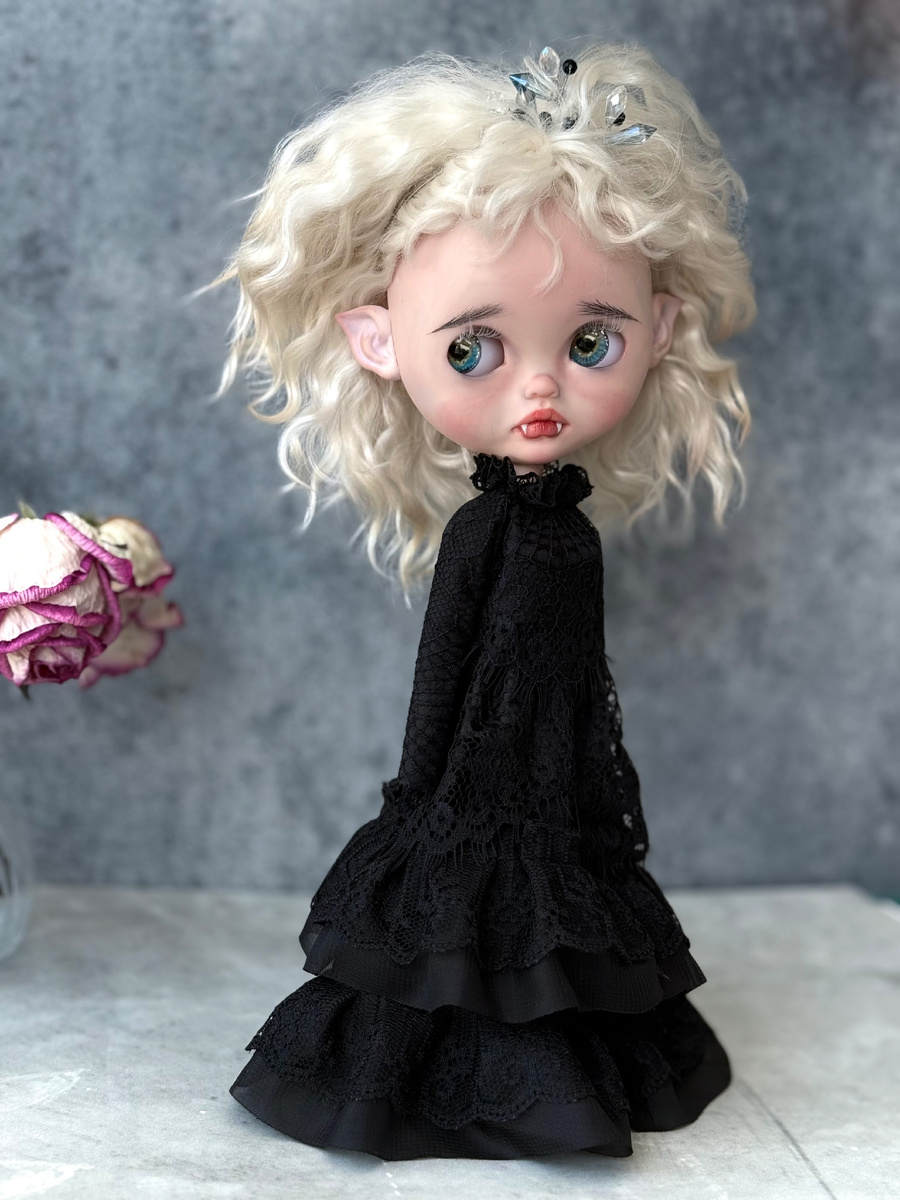 Это не кукла , это характер 