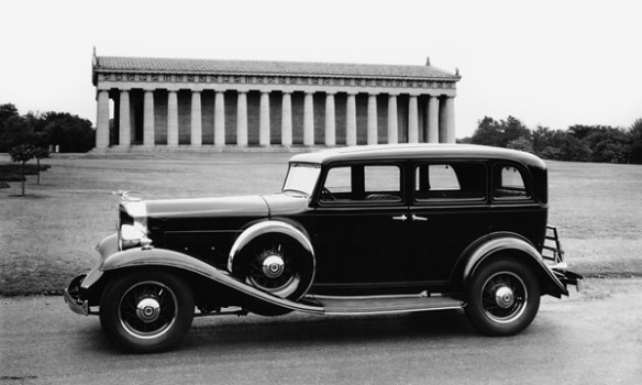 Модель Light Eight 1932 года представляла собой невероятно выгодное приобретение в эпоху Великой депрессии, но стала дорогостоящей ошибкой для компании Packard Motor Car.