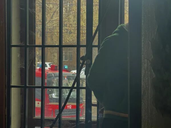 Последствие пожара в здании бывшего Дома культуры завода КанАЗ © Sputnik