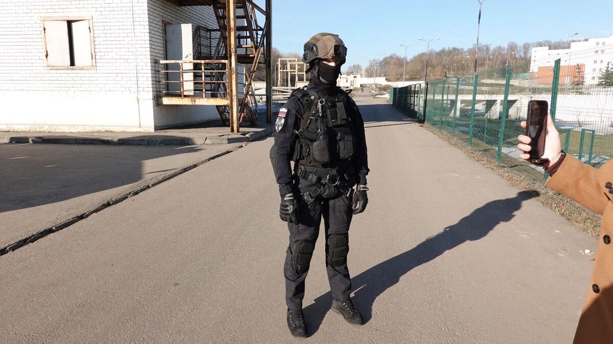    Боец СОБРа Дмитрий: «На высоте я себя чувствую намного лучше, чем на земле»   newizv.ru