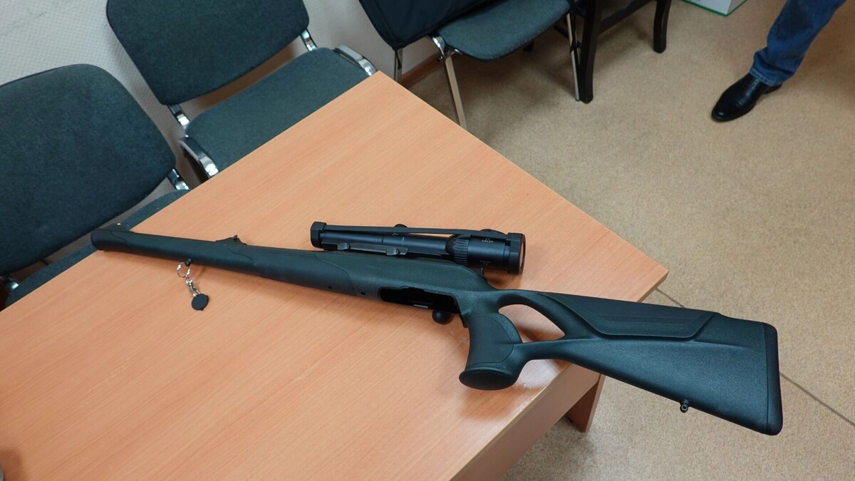    Владельцев оружия проверяют в том числе на предмет соблюдения сроков перерегистрации лицензий и разрешений.   newizv.ru