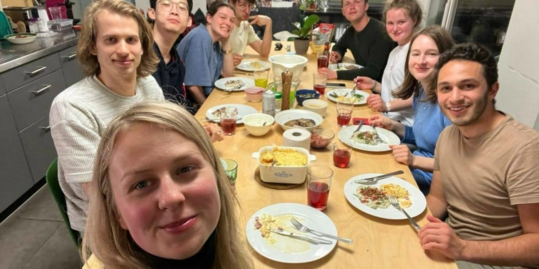 Как не чувствовать себя лишним в компании