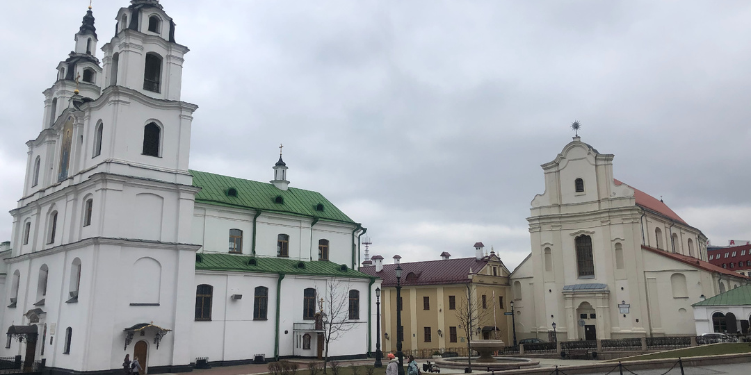 Если оказывается, что носишь не свою фамилию. Путешествие к незаконнорожденным в роду.