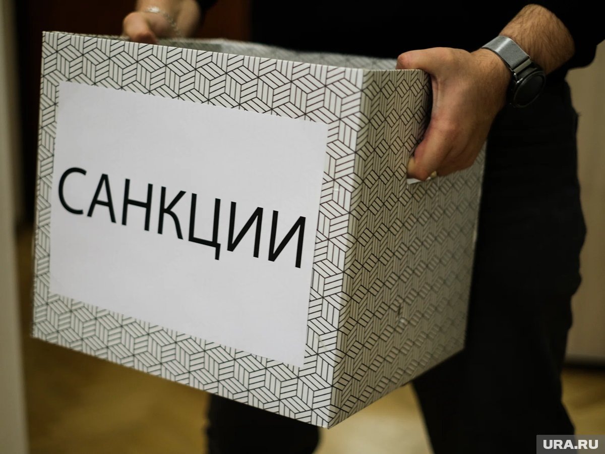     В Канаде ввели новые ограничения против РФ