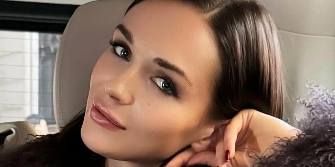 «Хорошо, что я не бездетна и не бедна»: Софья Синицына показала дочь от Павла Табакова в день своего 31-летия