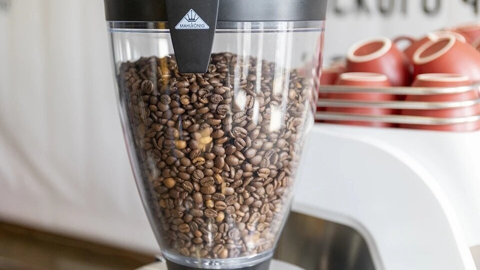 Врач рассказал, какие таблетки опасно смешивать с кофе