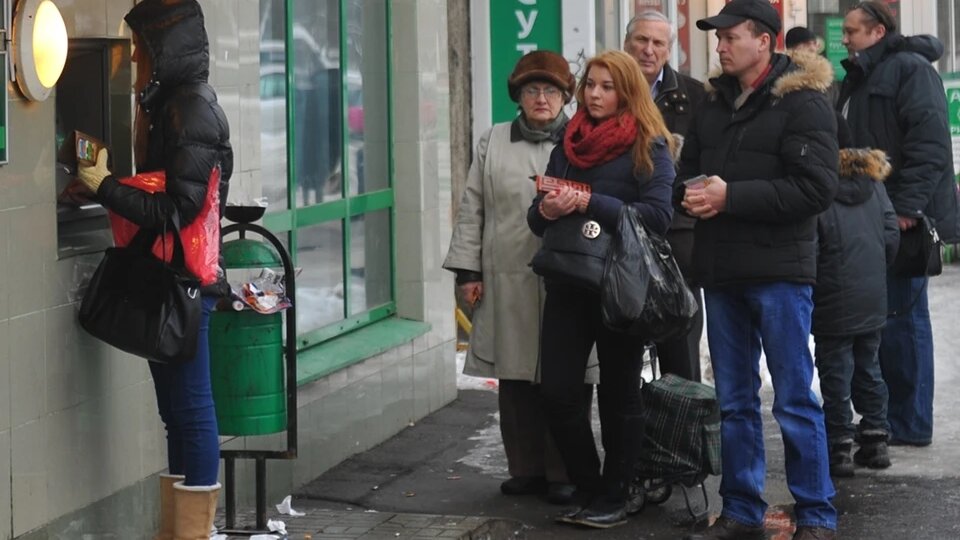 Триллион за произвол: экономика платит за недоверие между властью и обществом