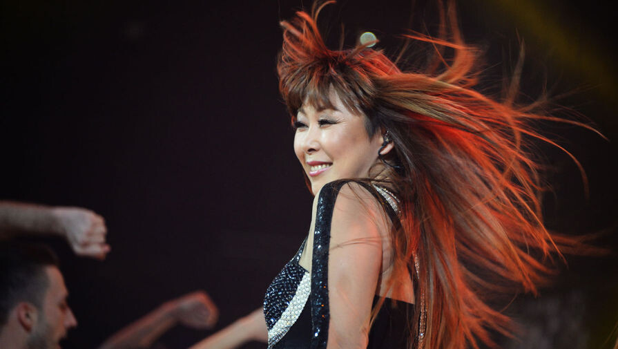 Певица Анита Цой на праздничном концерте в честь дня рождения телеканала «Муз-ТВ» в Государственном Кремлевском дворце, 2016 год / Анатолий Ломохов/Global Look Press   📷