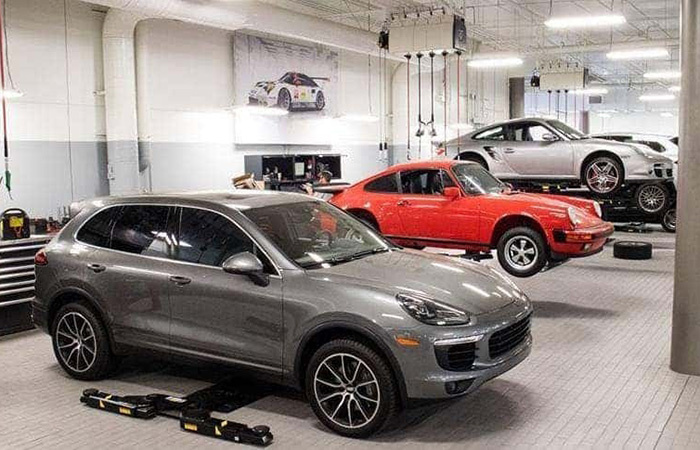 Сервис очень дорогой./ Фото: dealerinspire.com