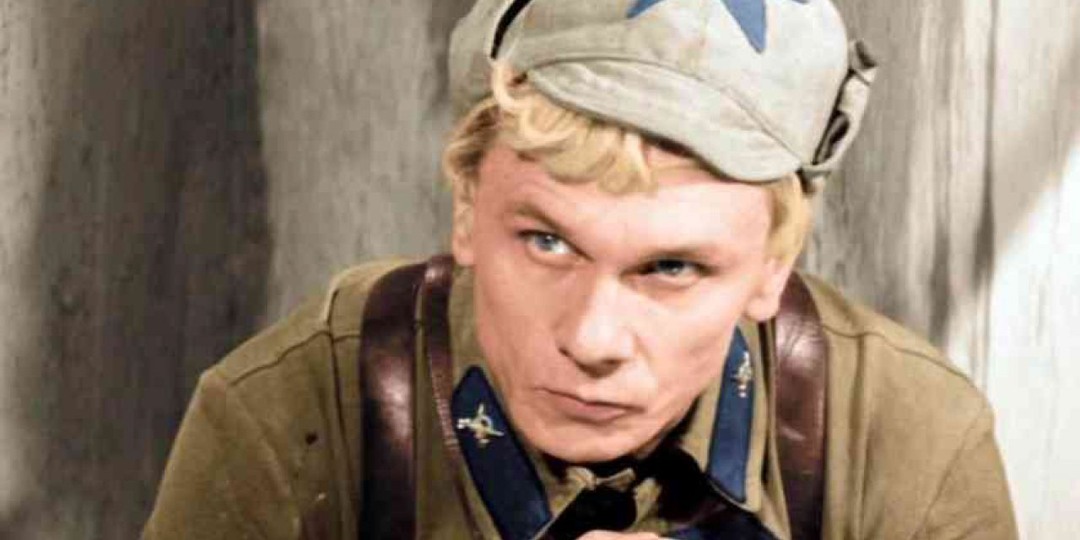 На фронте его жизнь спасла собака, а полвека спустя в мирной жизни другая четвероногая стала невольной виновницей сломанной судьбы...