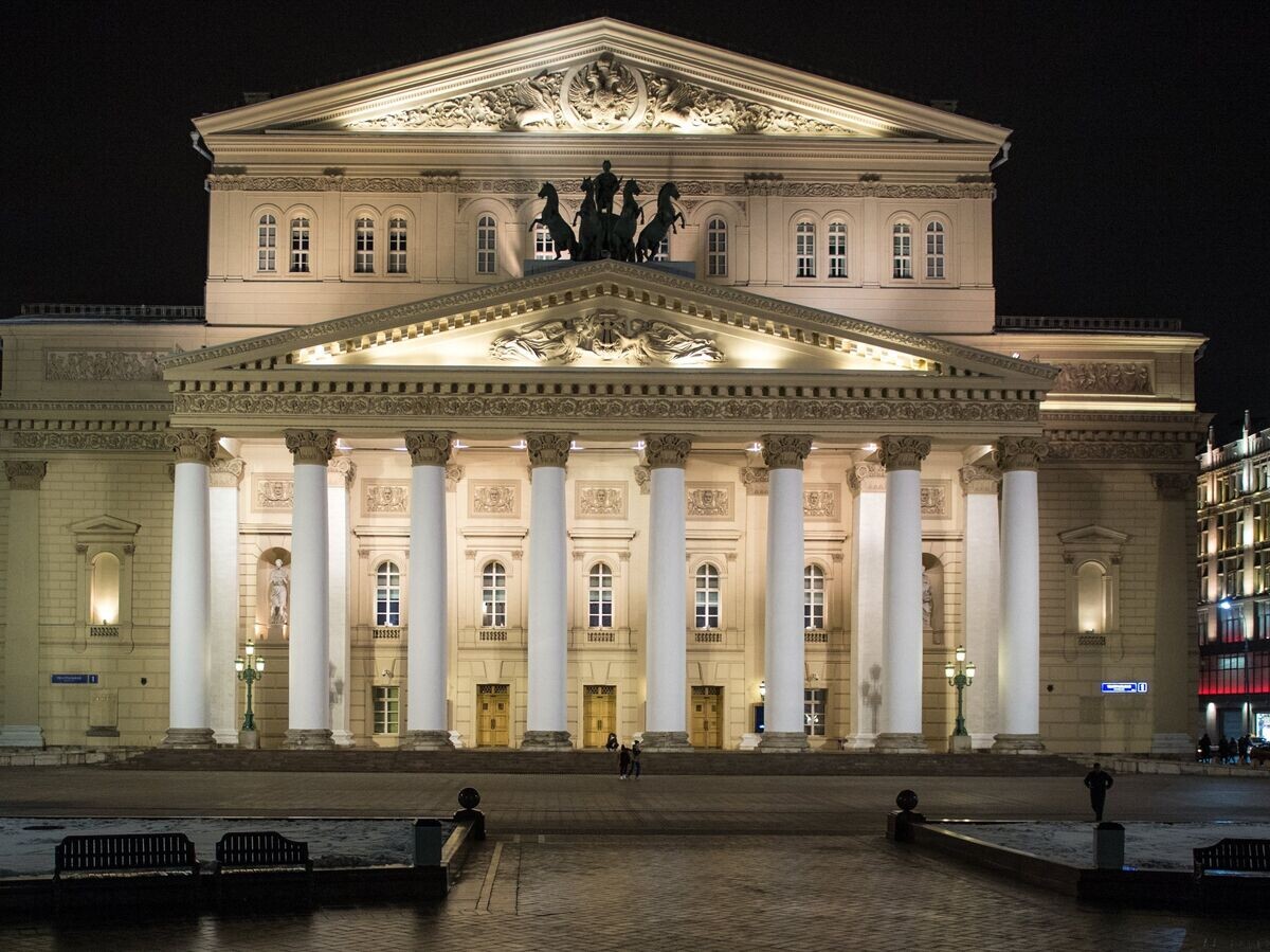    Вид на здание Государственного Академического Большого театра в Москве | © РИА Новости / Евгения Новоженина