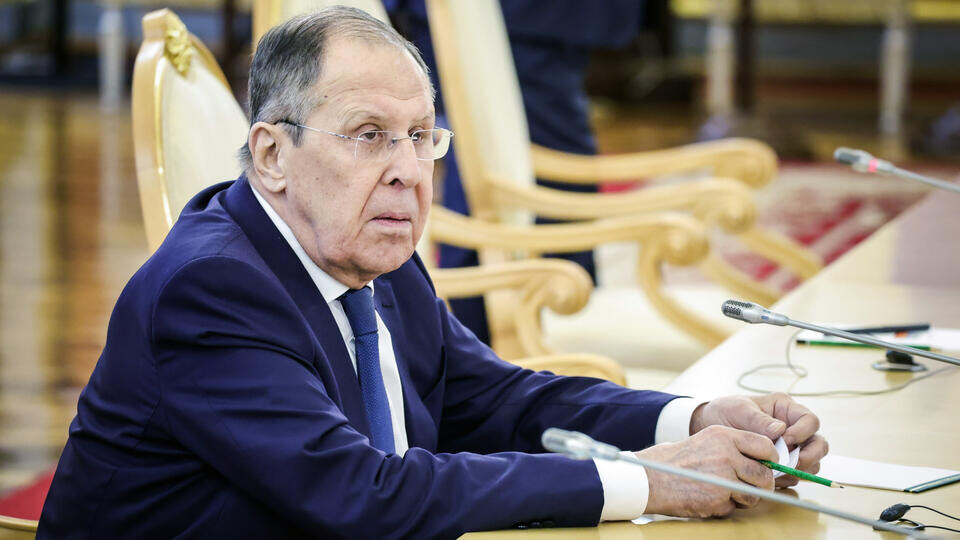     Лавров назвал разницу между конфликтами на Украине и в Иране www.globallookpress.com/Roman Naumov/URA.RU
