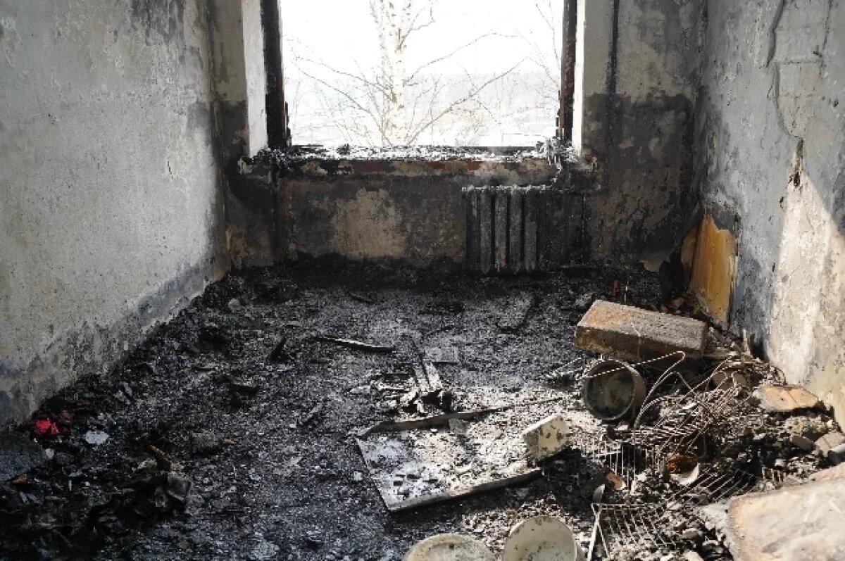    Пожар в Ванино в Хабаровском крае унёс жизнь человека, 33 спасено