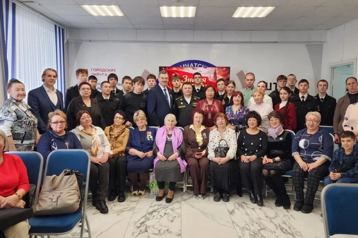    На Камчатке презентовали сборник стихов о героях СВО