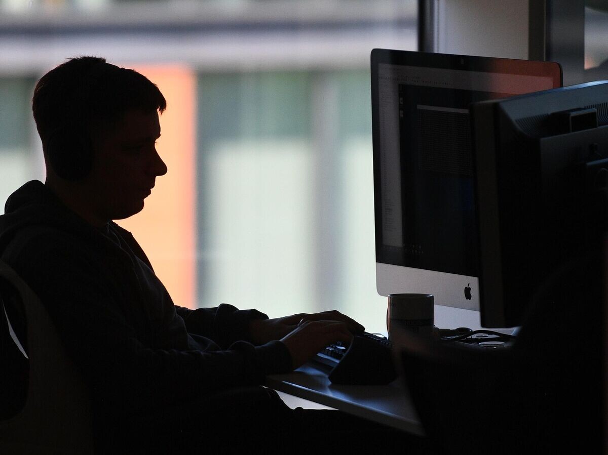    Сотрудник в офисе | © РИА Новости / Рамиль Ситдиков