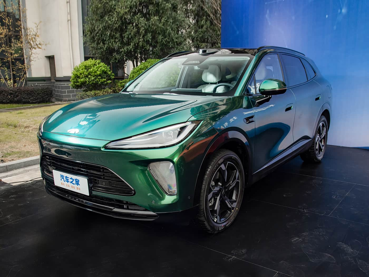 Новый гибридный кроссовер Chery Fulwin T9L