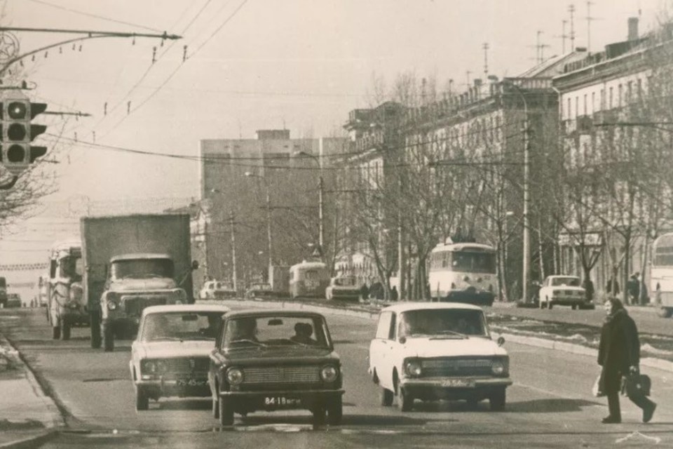    Луганск 90-е. Архивные фото