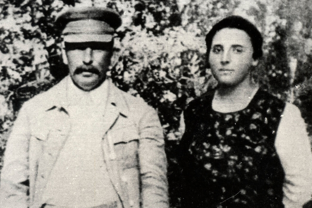 Сталин с одной из своих жен