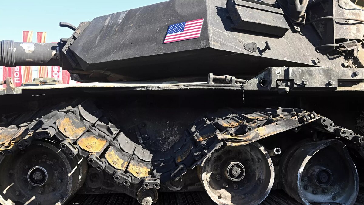 На выставке трофейного вооружения и техники на Поклонной горе / © Sputnik / Кирилл Каллиников 