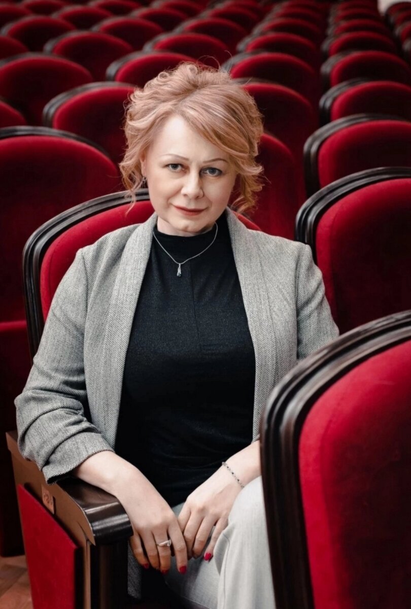    Директор театра Елена Пекарь. Фото:Воркутинский драматический театр им. Б. А. Мордвинова