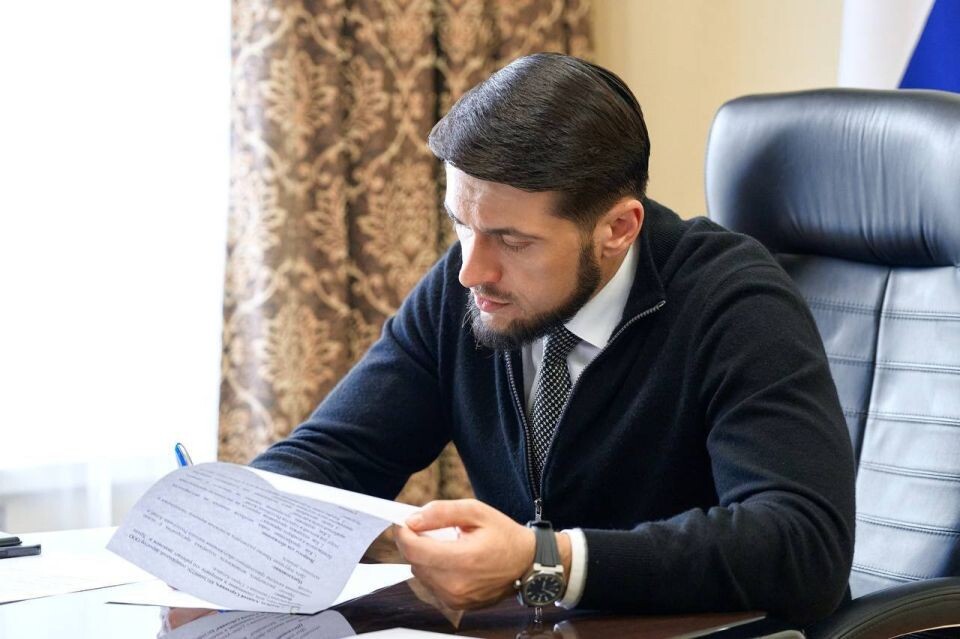    Александр Прокопьев провел личный прием граждан. Источник: t.me/asprokopyev