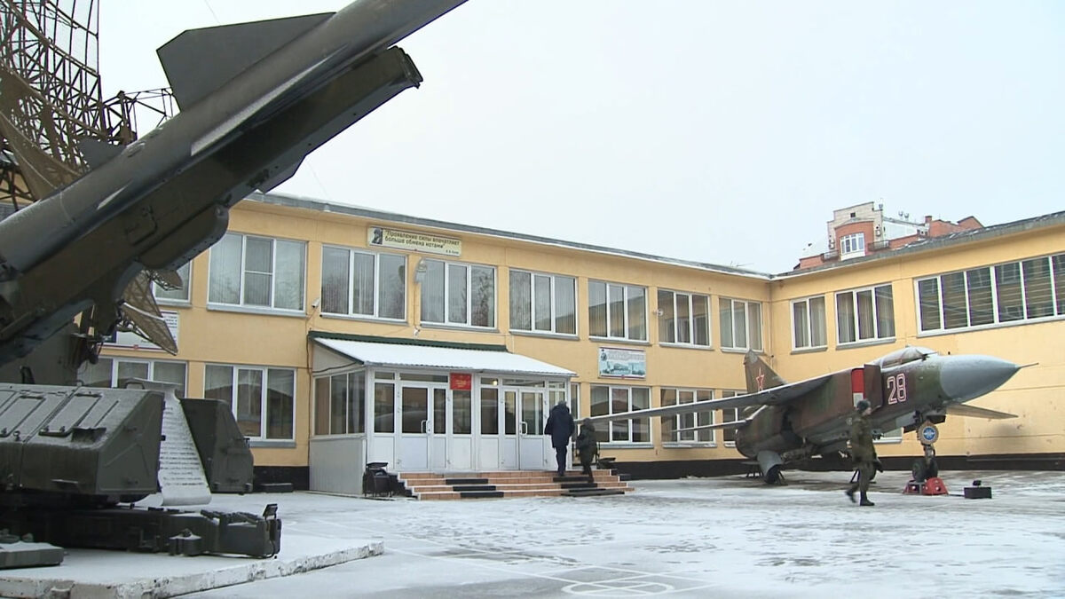     Красноярские вузы адаптируются к новой реформе военного образования