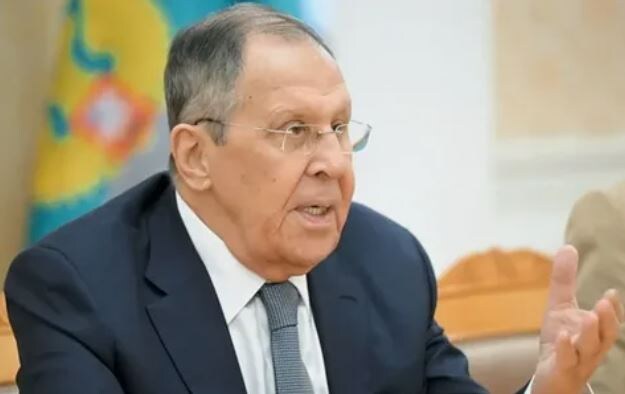    Лавров: Российские танкеры продолжают движение, несмотря на санкции