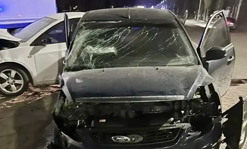     На месте аварии. Автор: редакция. Фото: МВД.