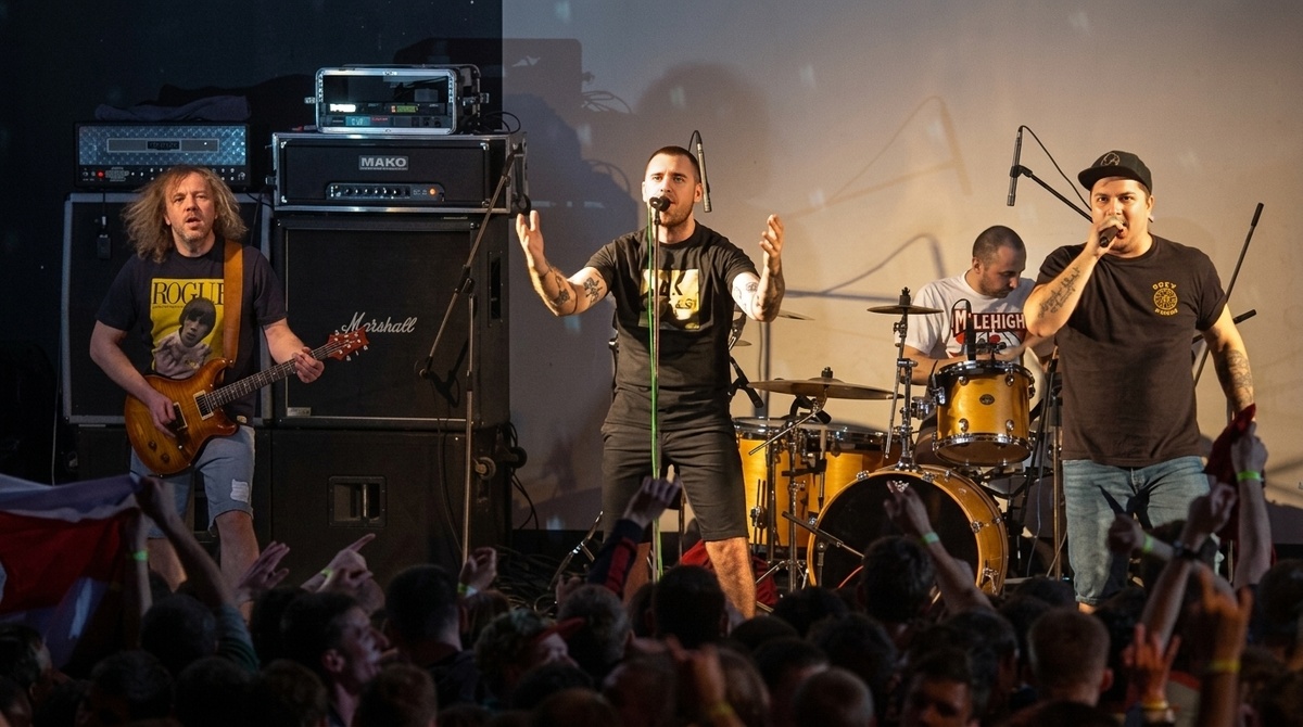 Слева направо: Руслан Владыко, Сергей Михалок и Павел Булатников в 2013 году