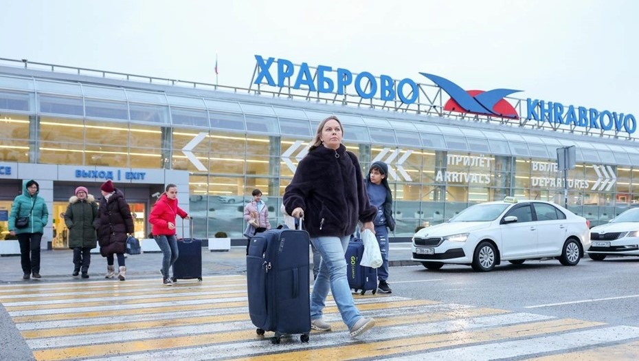    В калининградском аэропорту Храброво задерживаются 20 рейсов из-за атаки БПЛА на Ленобласть Автор фото: Виталий Невар / ТАСС