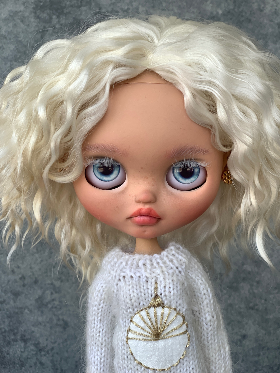 Здесь есть контакт