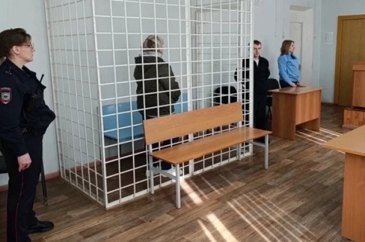    На Урале вынесли приговор женщине-опекуну, годами истязавшей пятерых детей