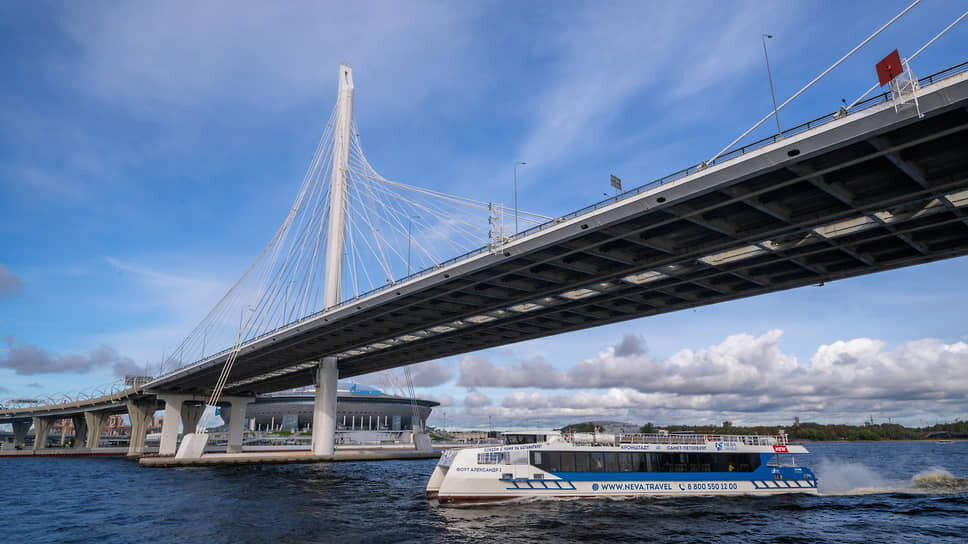 Катамаран «Форт Александр I» компании «Нева тревел».📷Фото: Алексей Смагин / Коммерсантъ