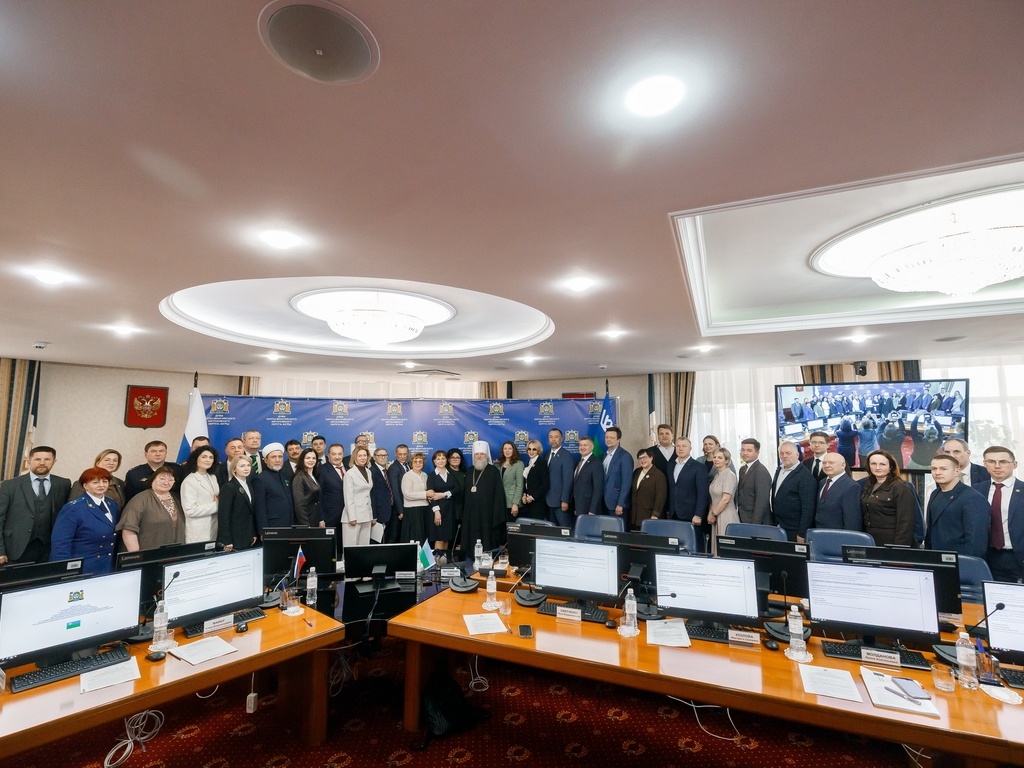    В Думе Югры обсудили предложения по укреплению духовно-нравственного воспитания детей в свете Указа президента