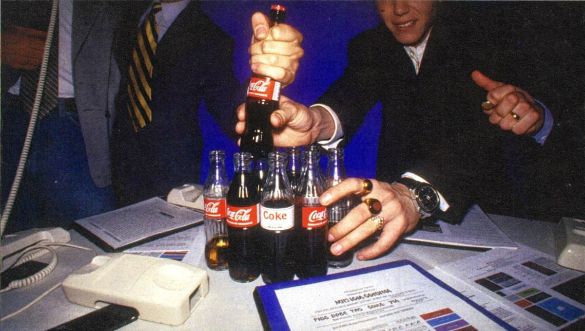 потому что надо пить добрий кола 