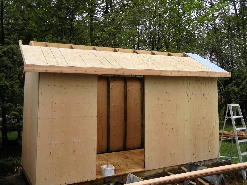 Хозяйстенный блок из фанеры