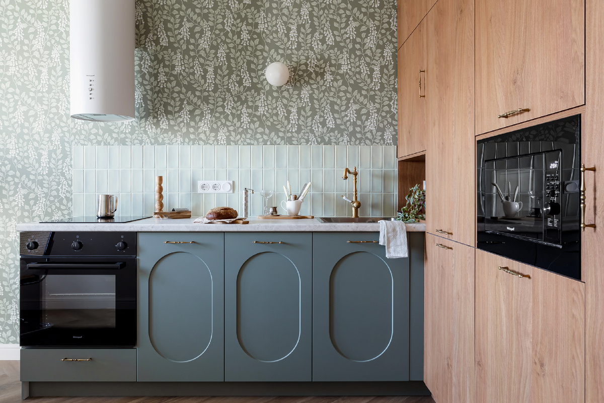 На фото: двушка 55 кв.м, ЖК «Екатерининский парк». Дизайнеры: Анастасия Гавриленко и Анастасия Камаева; фотограф: Татьяна Ульянова