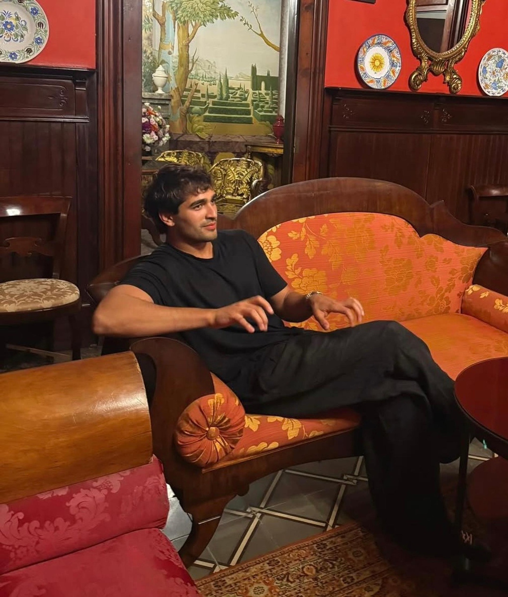    Мерт Рамазан в феврале 2026 года. Фото: Соцсети Мерта Рамазана