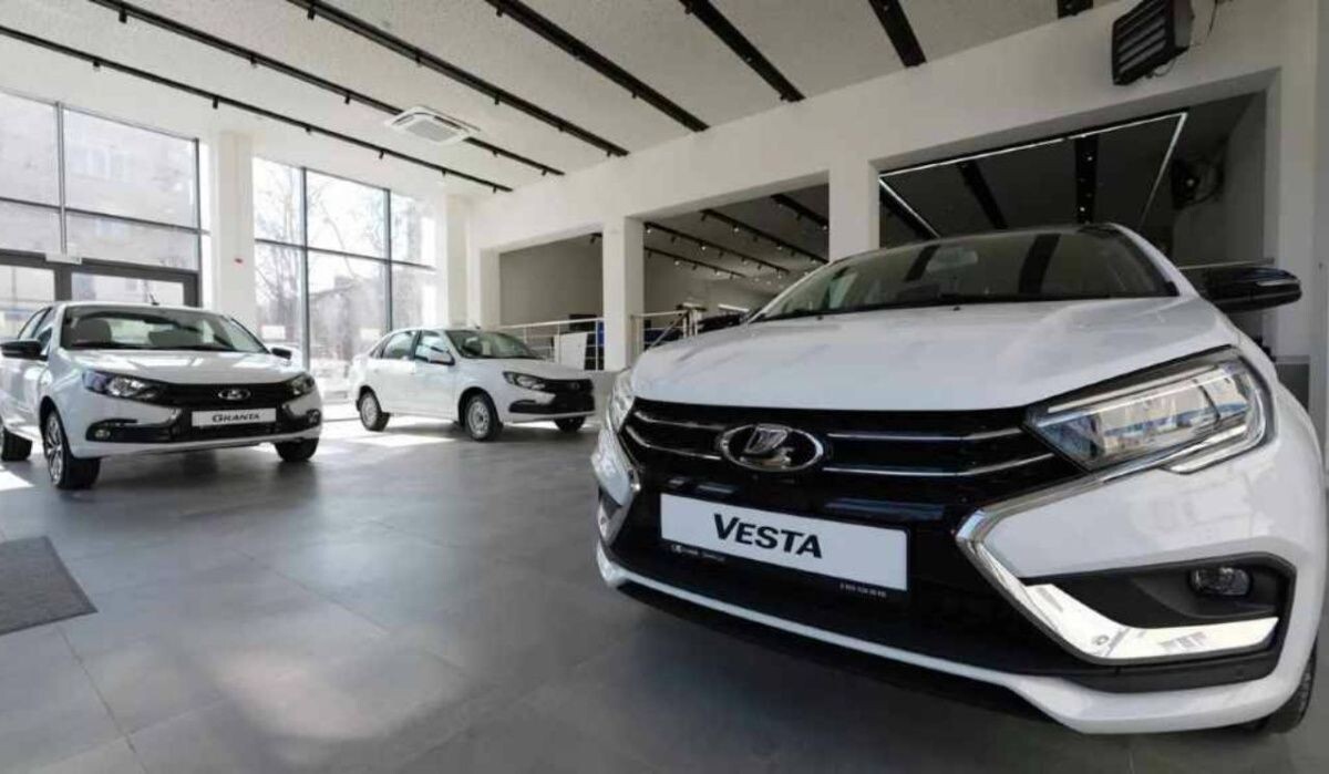     Автомобили. Источник: ria.ru Автор фото: Александр Иванов