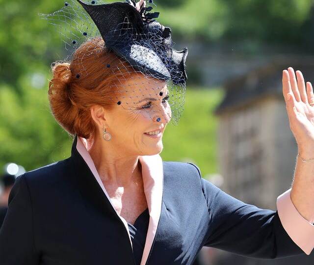 Сару Фергюсон изобразили в новом сериале, а сама она, возможно, скрывается у бывшего любовника