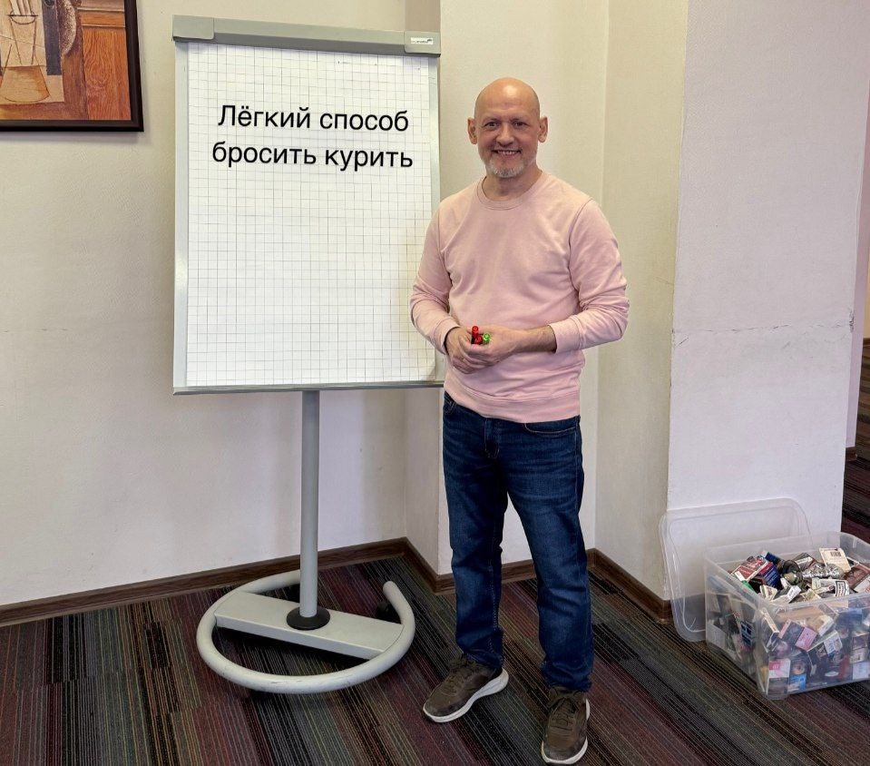 Александр Фомин - "Есть 2 варианта замены сигарет чем-то другим"