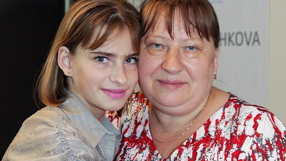 Родная мать выгнала гимнастку-чемпионку на улицу, прикарманив все награды и призовые деньги