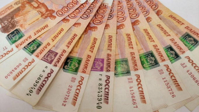 Работодателям грозит крупный штраф за вызов сотрудника на работу в выходной