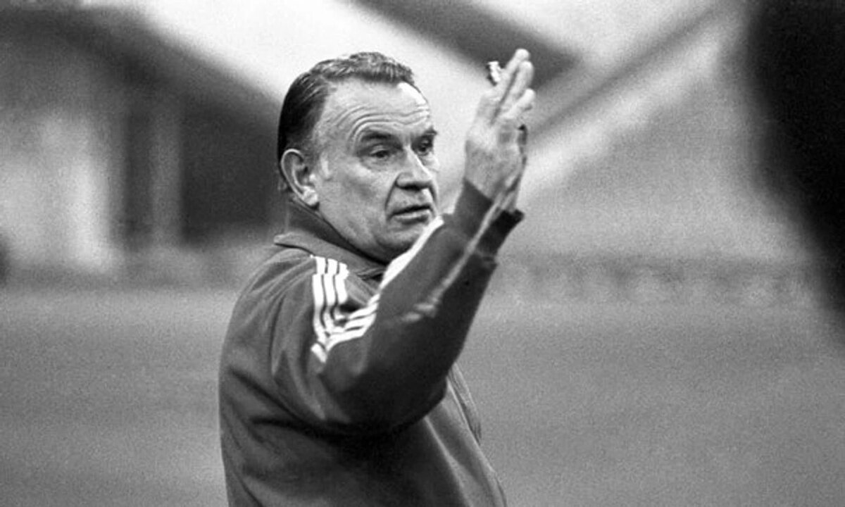 Константин Иванович Бесков