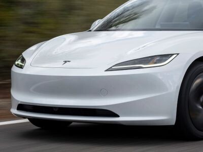    Tesla Model 3 проехала через всю Америку на «автопилоте»