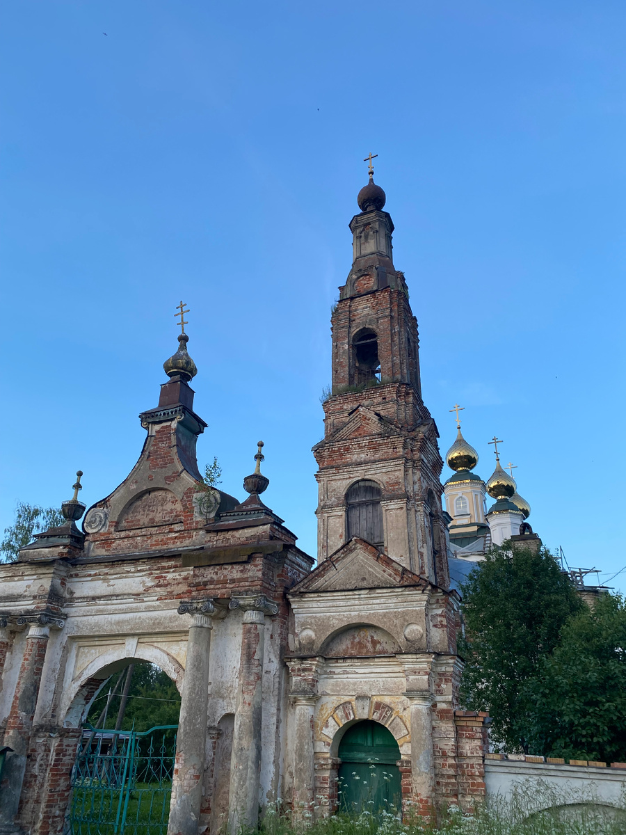 Действующая Церковь Рождества Христова (построена в 1794 году)